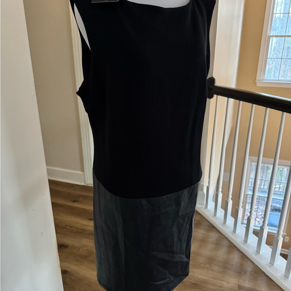 Elegant Black Sleeveless Dress